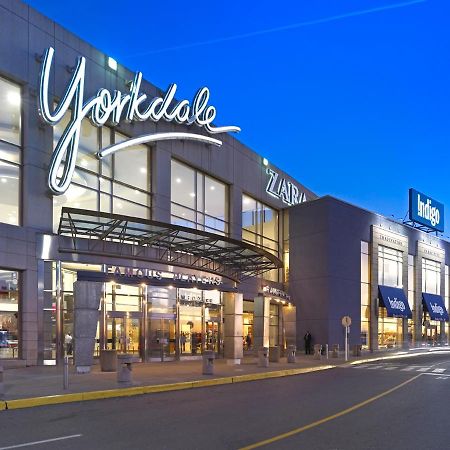 Beautiful Townhouse Near Yorkdale Mall, Wilson Subway Apartment Toronto Ngoại thất bức ảnh
