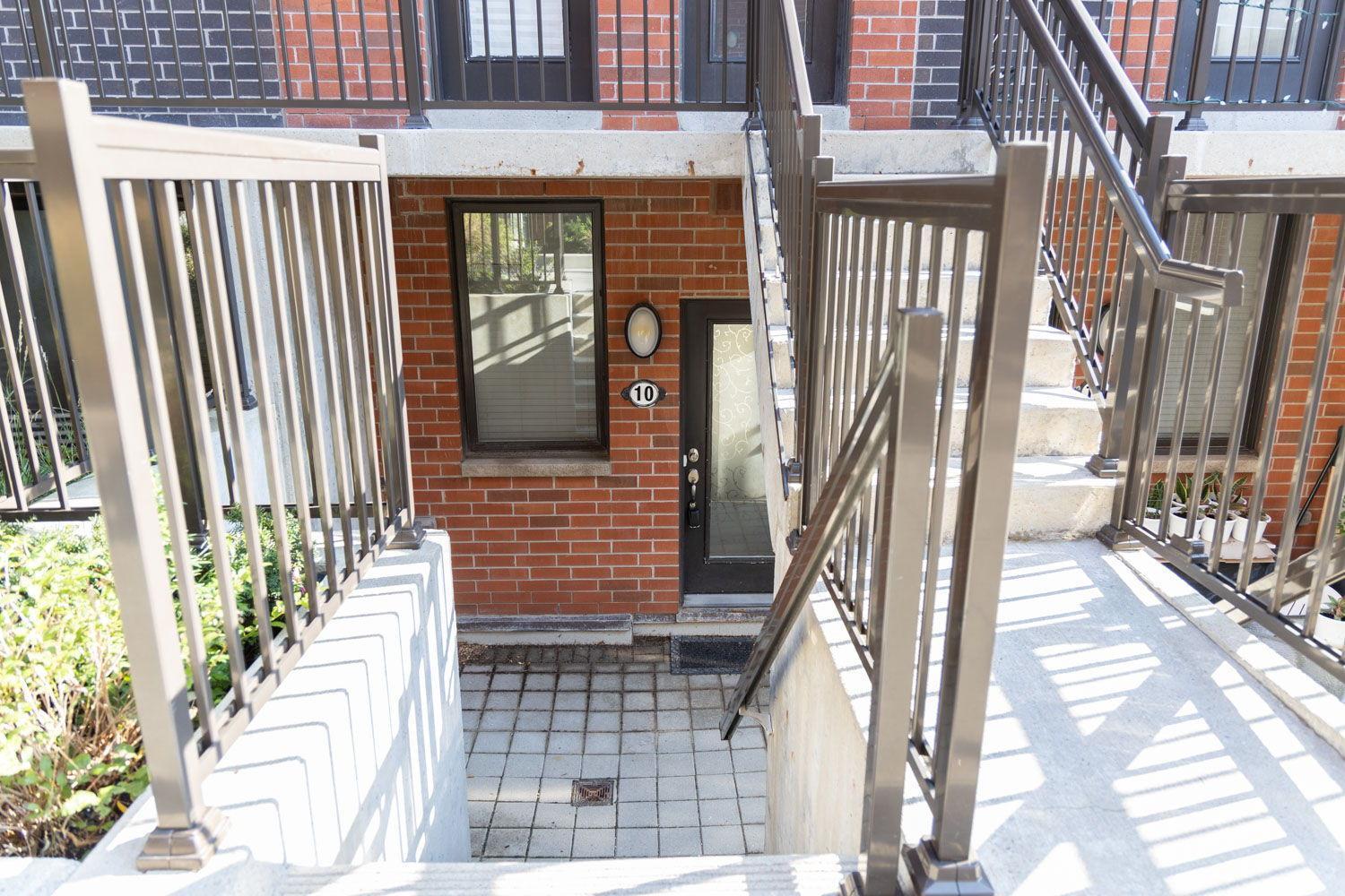 Beautiful Townhouse Near Yorkdale Mall, Wilson Subway Apartment Toronto Ngoại thất bức ảnh