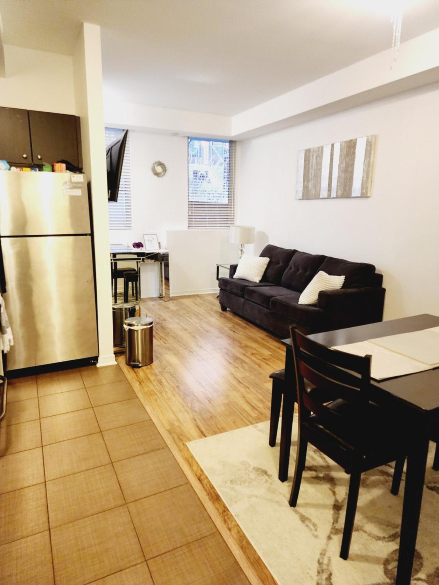 Beautiful Townhouse Near Yorkdale Mall, Wilson Subway Apartment Toronto Ngoại thất bức ảnh
