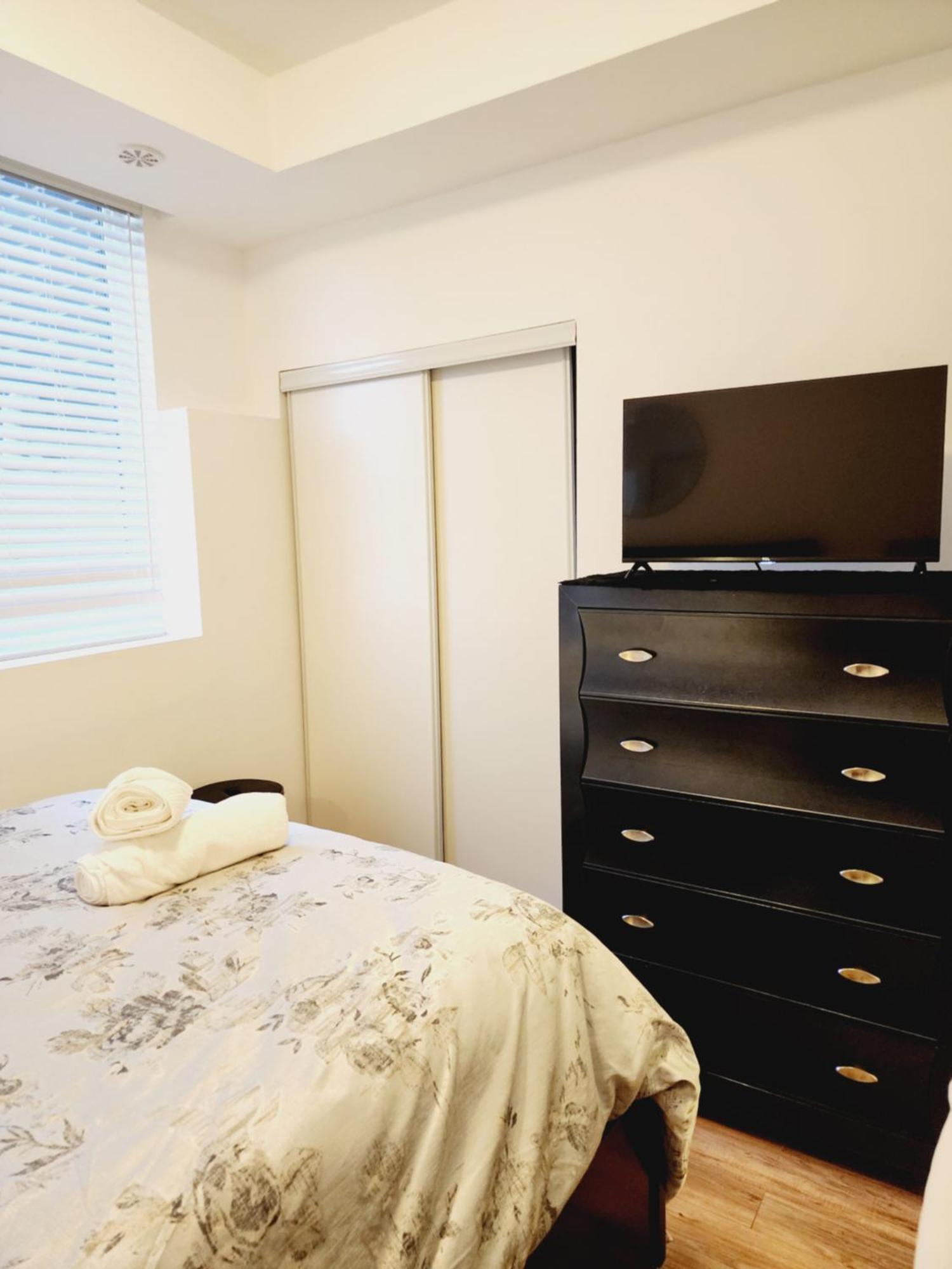 Beautiful Townhouse Near Yorkdale Mall, Wilson Subway Apartment Toronto Ngoại thất bức ảnh